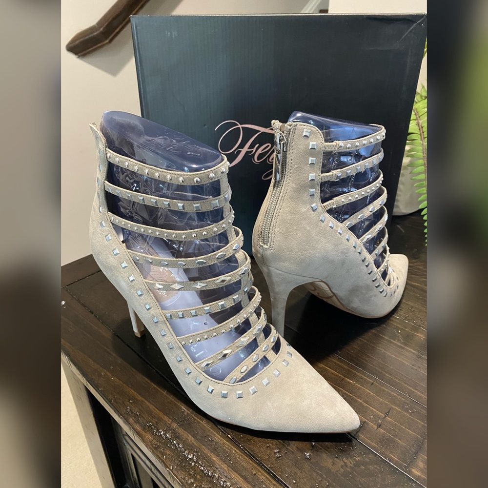 Fergie Aubree Pumps